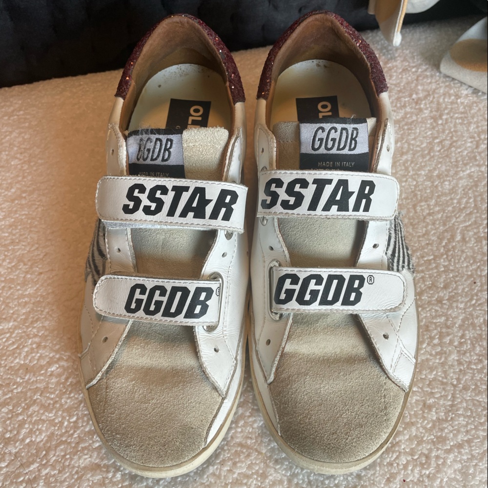 Velcro Golden Goose sneaker